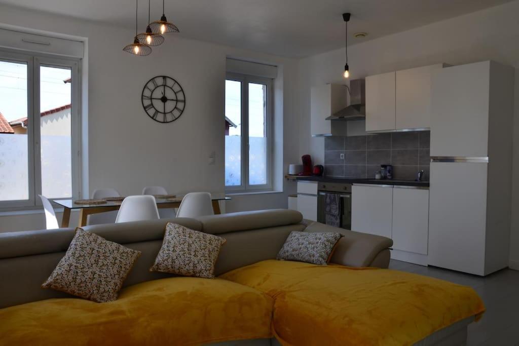 Apartamento Gite De La Gare - Avec Parking Hesdigneul-les-Boulogne Exterior foto